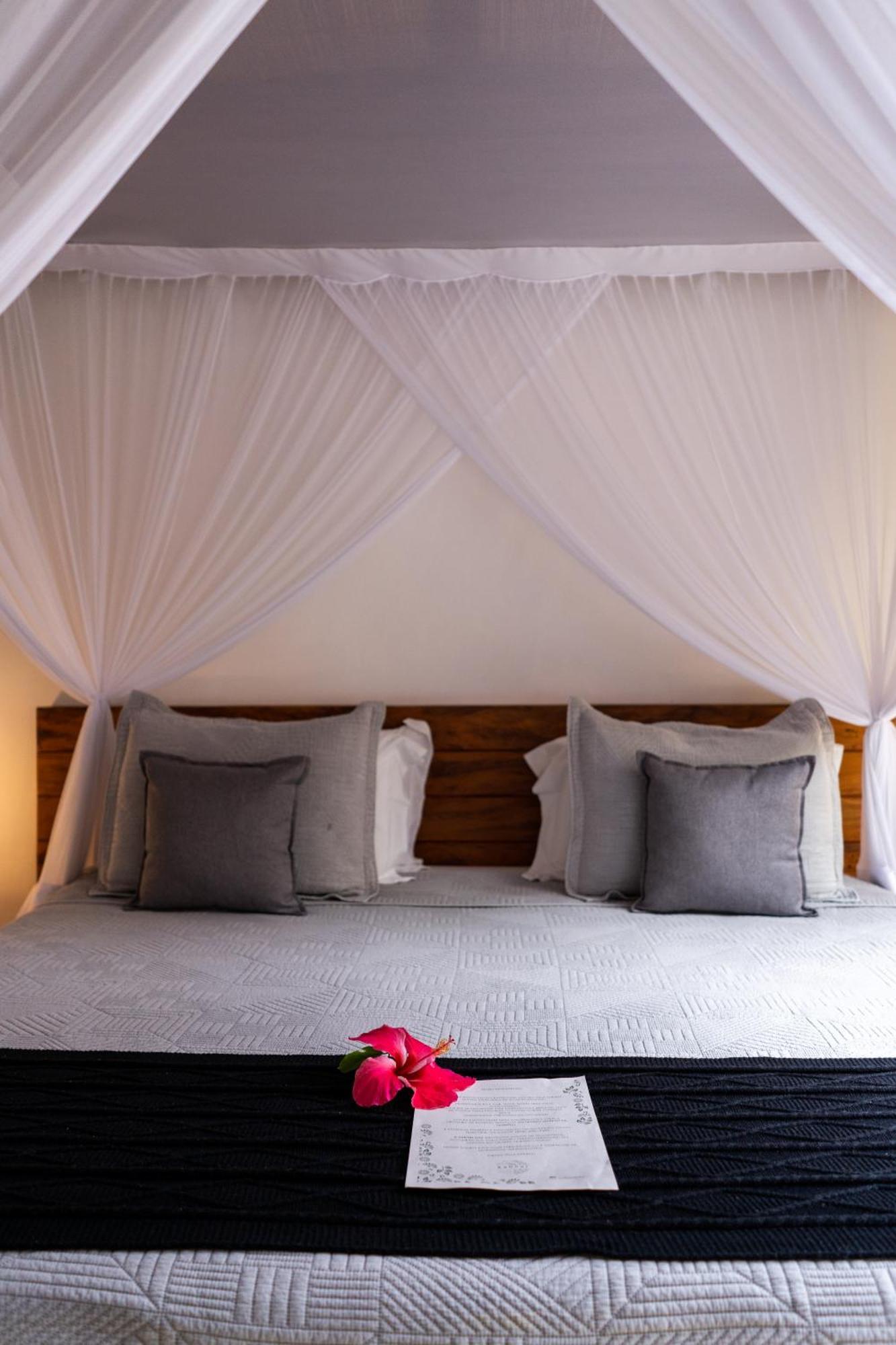 Villa Kandui Boutique Hotel E Beach Lounge バーラ・グランデ エクステリア 写真